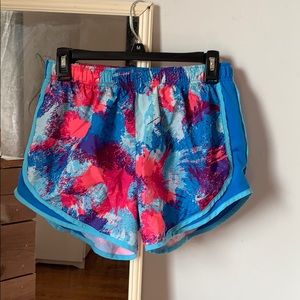 Women’s Nike tiro pants size medium